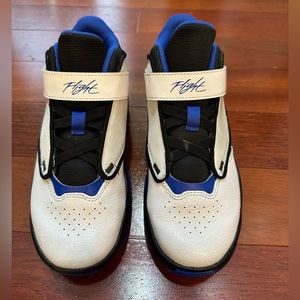 Air Jordan Max Aura 4 Little Kids Size 2